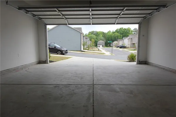 $2,850 | 6015 Deer Run Street, Union City, GA 30291