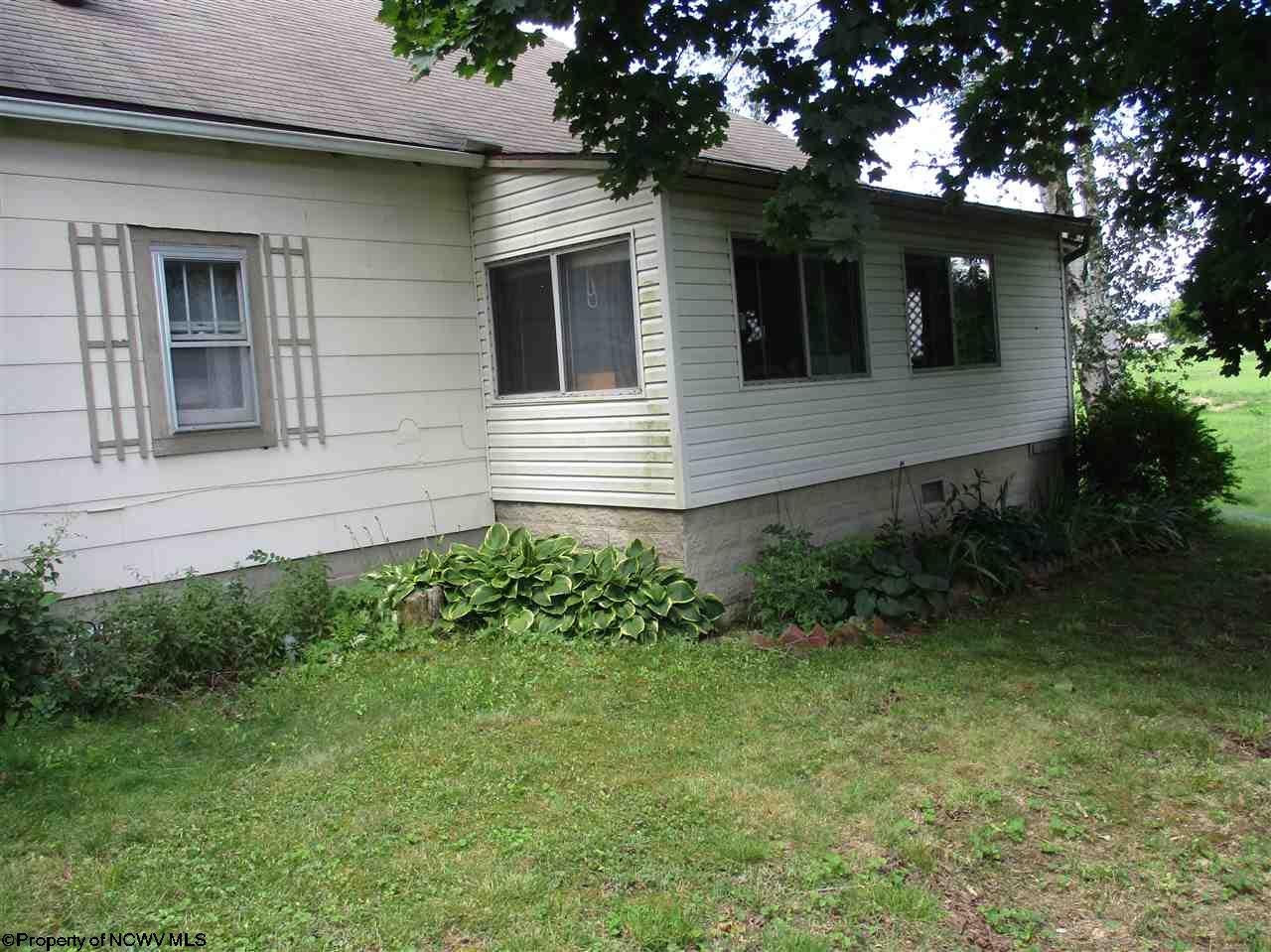 184 Centerville Road Rock Cave, WV 26234 - Photo 4 of 20 Gallery Image 4