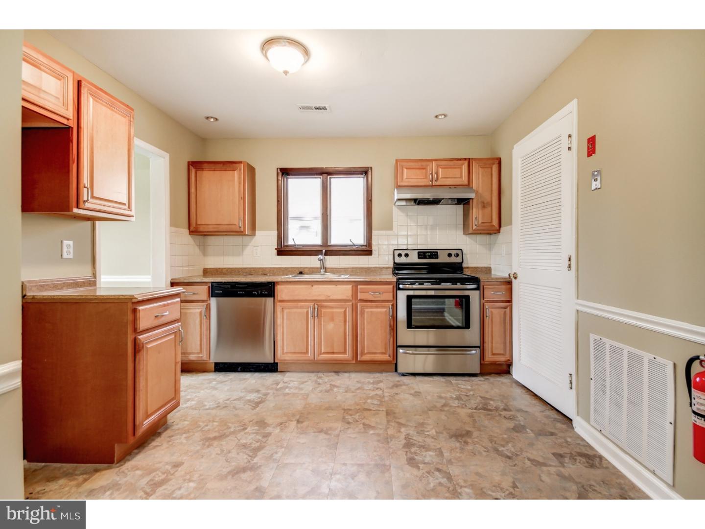 111 Harvest Road Swedesboro, NJ 08085 - Photo 2 of 22 Gallery Image 2