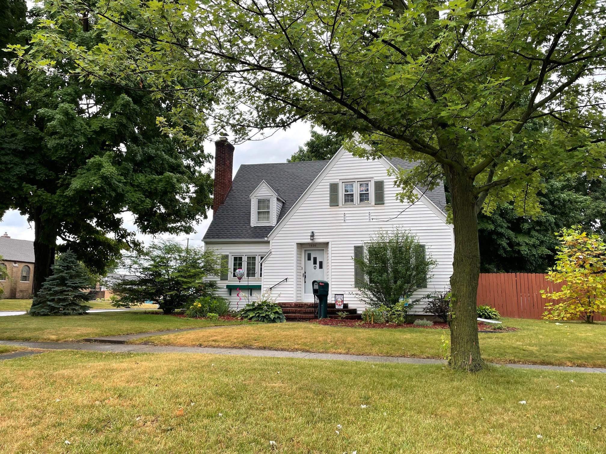 1230 Main Street Rochester, IN 46975 - Photo 1 of 14