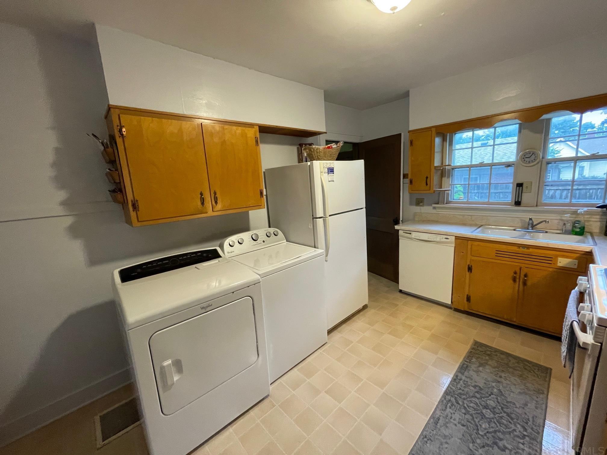 1230 Main Street Rochester, IN 46975 - Photo 9 of 14