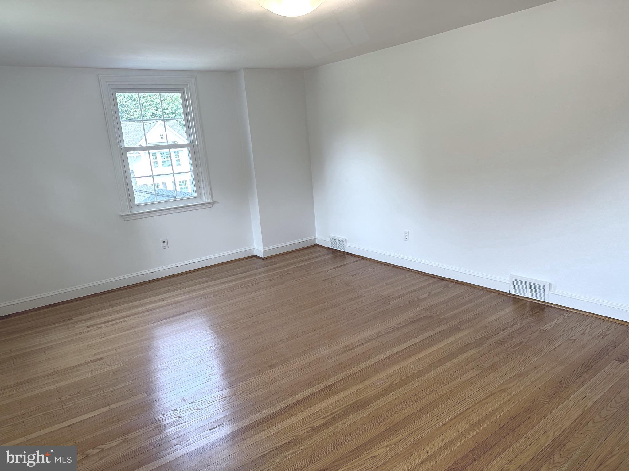 252 Rosedale Avenue Wayne, PA 19087 - Photo 12 of 22 Main Bedroom