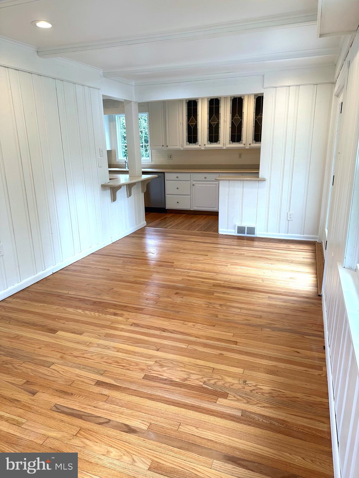 252 Rosedale Avenue Wayne, PA 19087 - Photo 9 of 22 Family Room Open to Kitchen