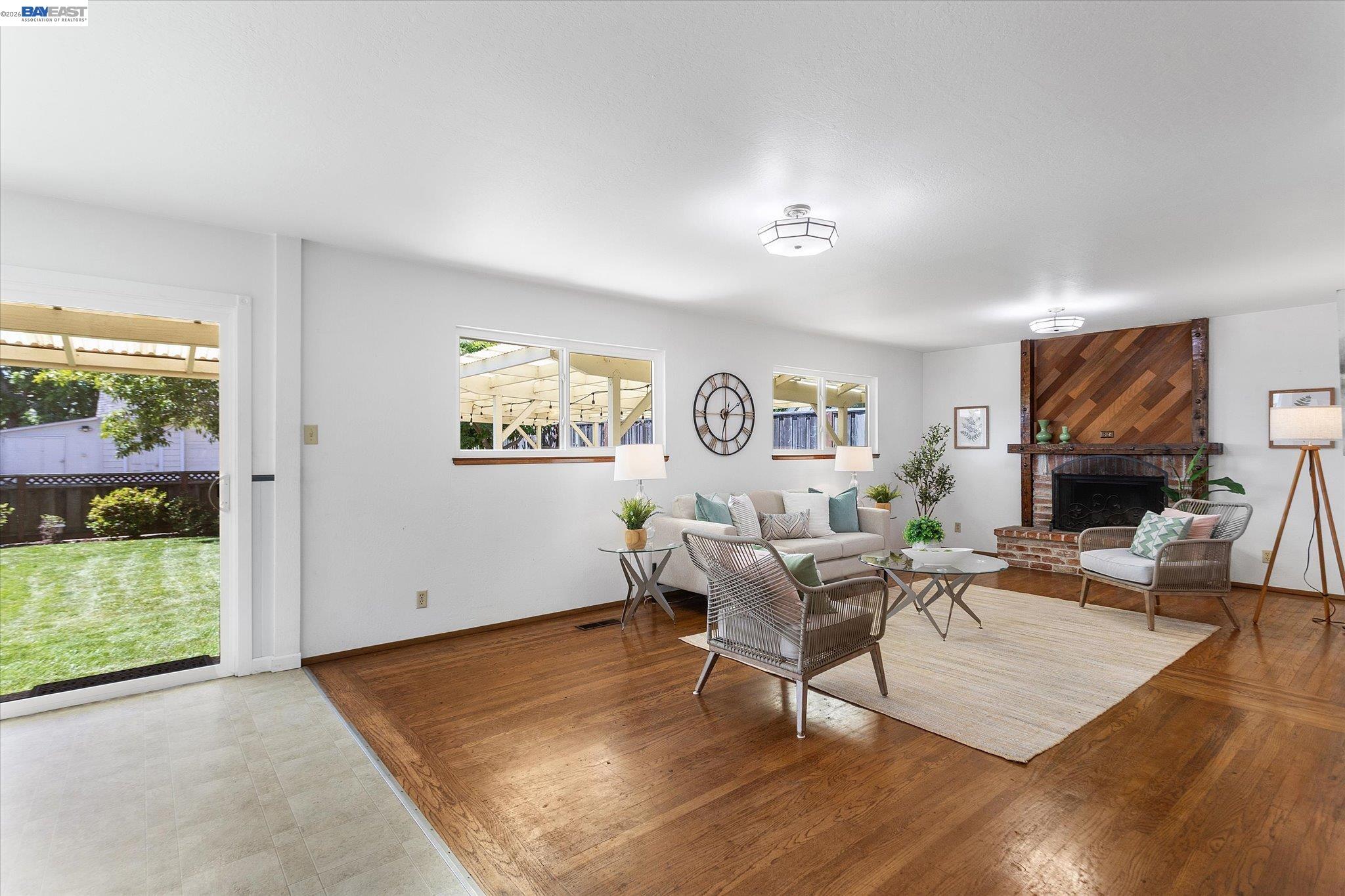 156 Mecartney Road Alameda, CA 94502 - Photo 9 of 67