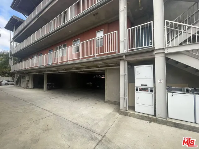 $6,300 | 1186 West 36th Street, Unit 1, Los Angeles, CA 90007