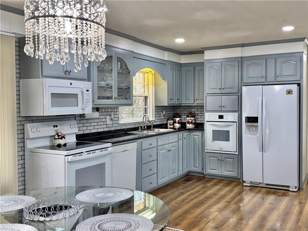 1113 Fox Squirrel Ridge Road Pickens, SC 29671 - Photo 11 of 41