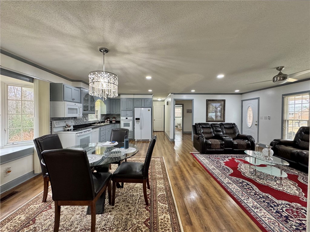 1113 Fox Squirrel Ridge Road Pickens, SC 29671 - Photo 6 of 41