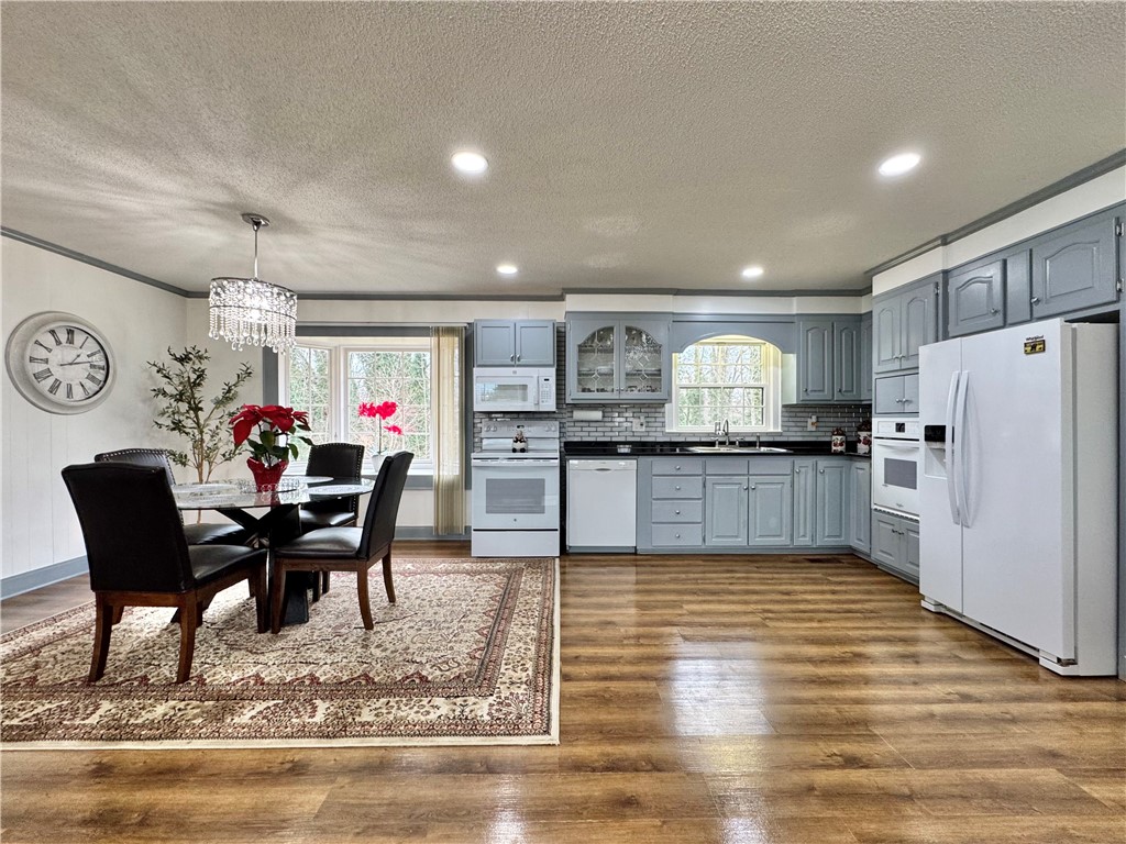 1113 Fox Squirrel Ridge Road Pickens, SC 29671 - Photo 9 of 41