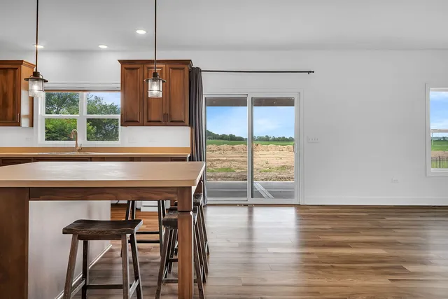 $514,900 | 927 Locust Lane, Peotone, IL 60468