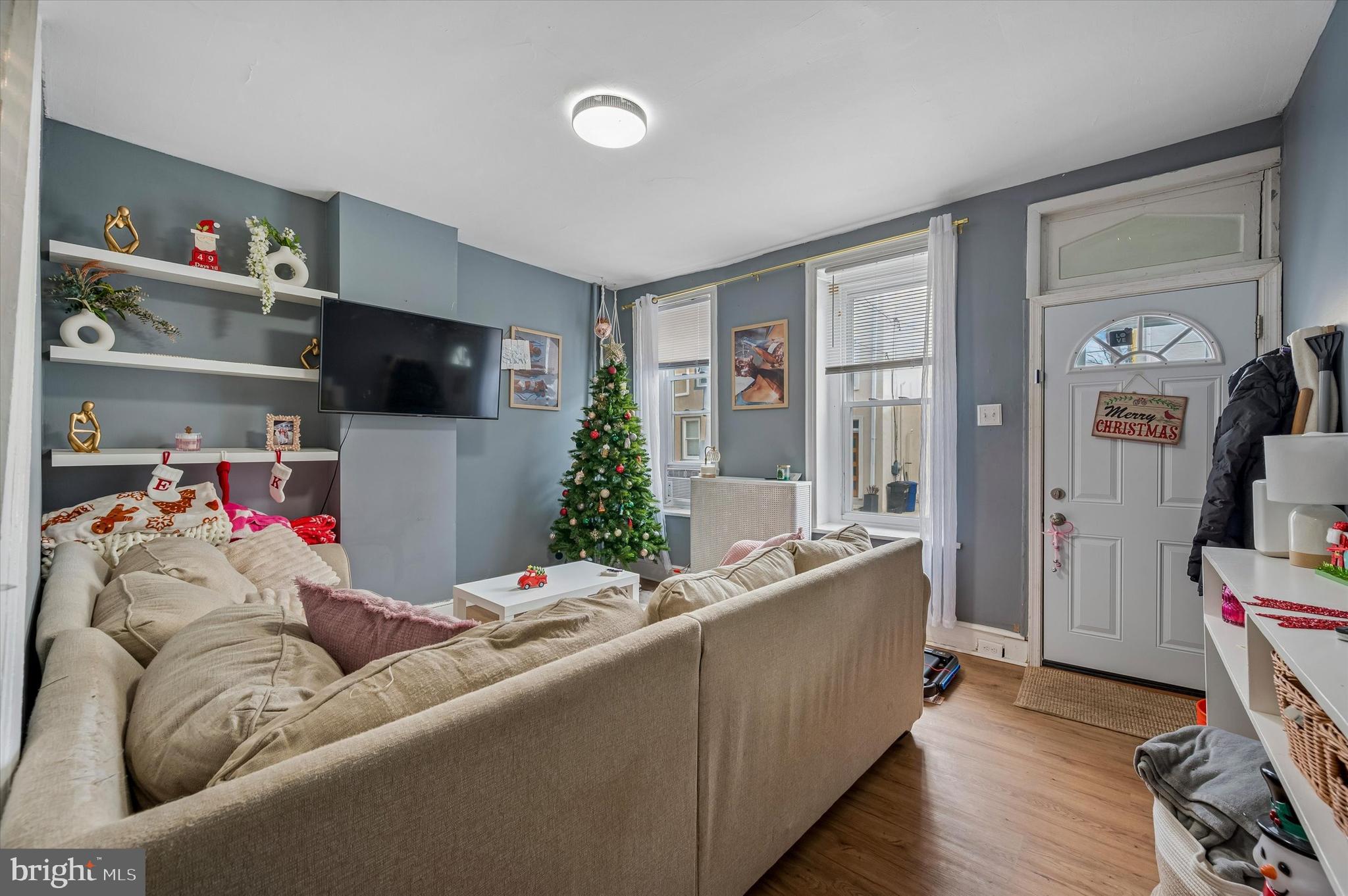 4348 Dexter Street Philadelphia, PA 19128 - Photo 3 of 26