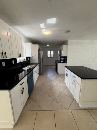 $3,800 | 6230 Northwest 18th Court, Sunrise, FL 33313