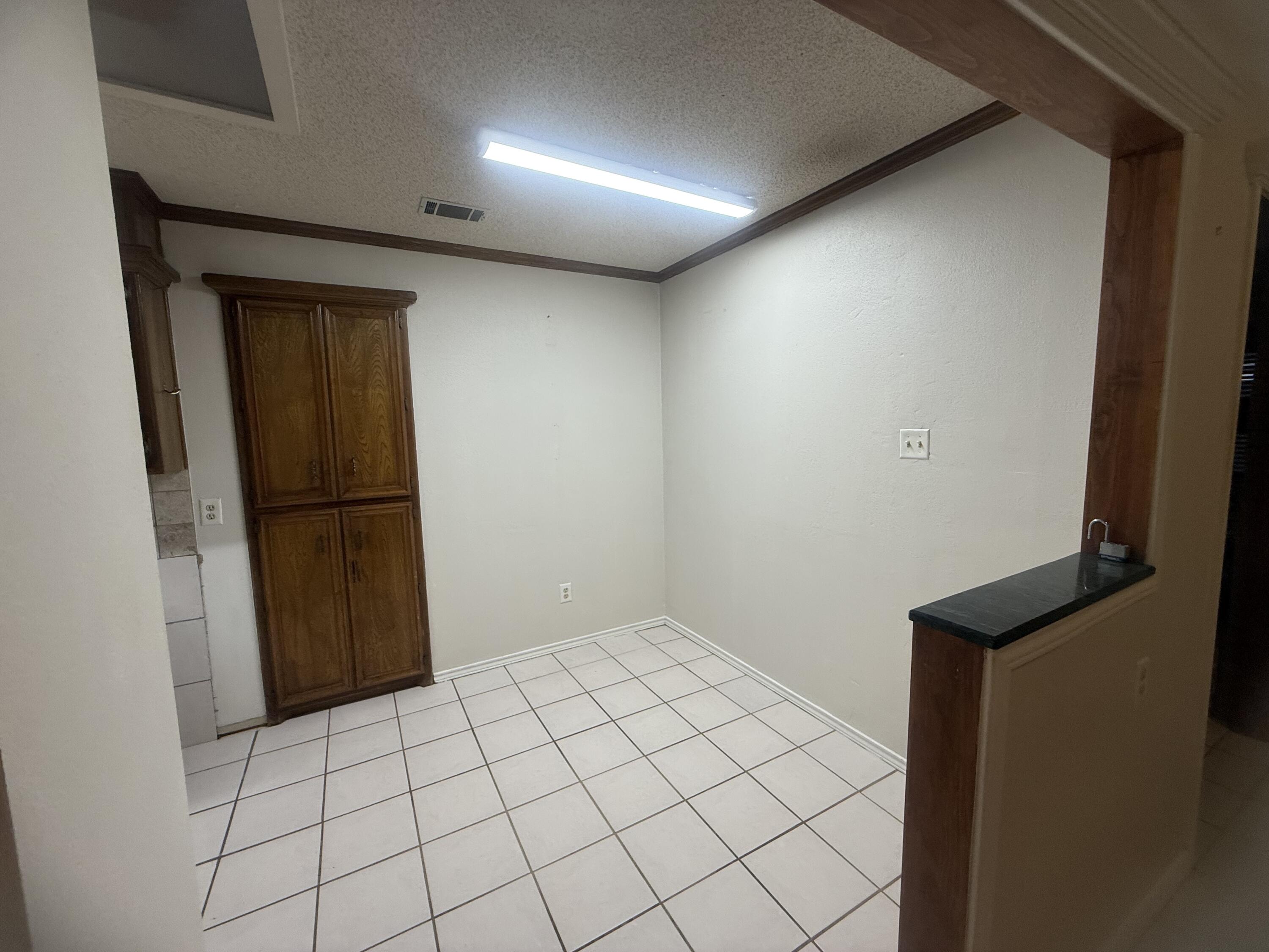 5527 94th Street Lubbock, TX 79424 - Photo 18 of 56 94th diing area