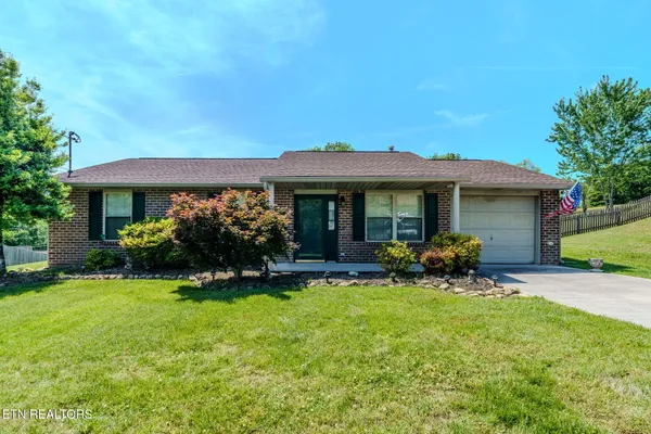 $324,909 | 2148 Tuscany Gardens Drive, Powell, TN 37849