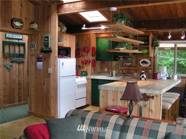 1296 South Shore Road Port Angeles, WA 98363 - Photo 11 of 15 Gallery Image 11