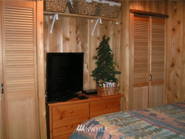 1296 South Shore Road Port Angeles, WA 98363 - Photo 7 of 15 Gallery Image 7