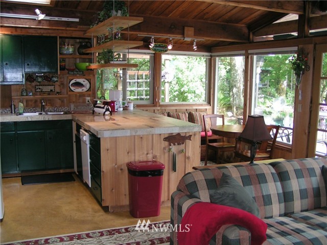 1296 South Shore Road Port Angeles, WA 98363 - Photo 9 of 15 Gallery Image 9