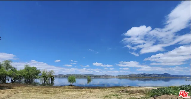 $1,535 | 17650 Grand Avenue, Unit 204, Lake Elsinore, CA 92530