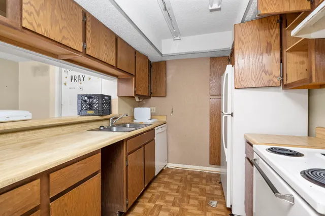 $800 | 2816 South Bartell Drive, Unit B26, Houston, TX 77054