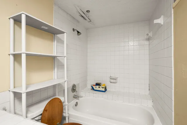 $800 | 2816 South Bartell Drive, Unit B26, Houston, TX 77054