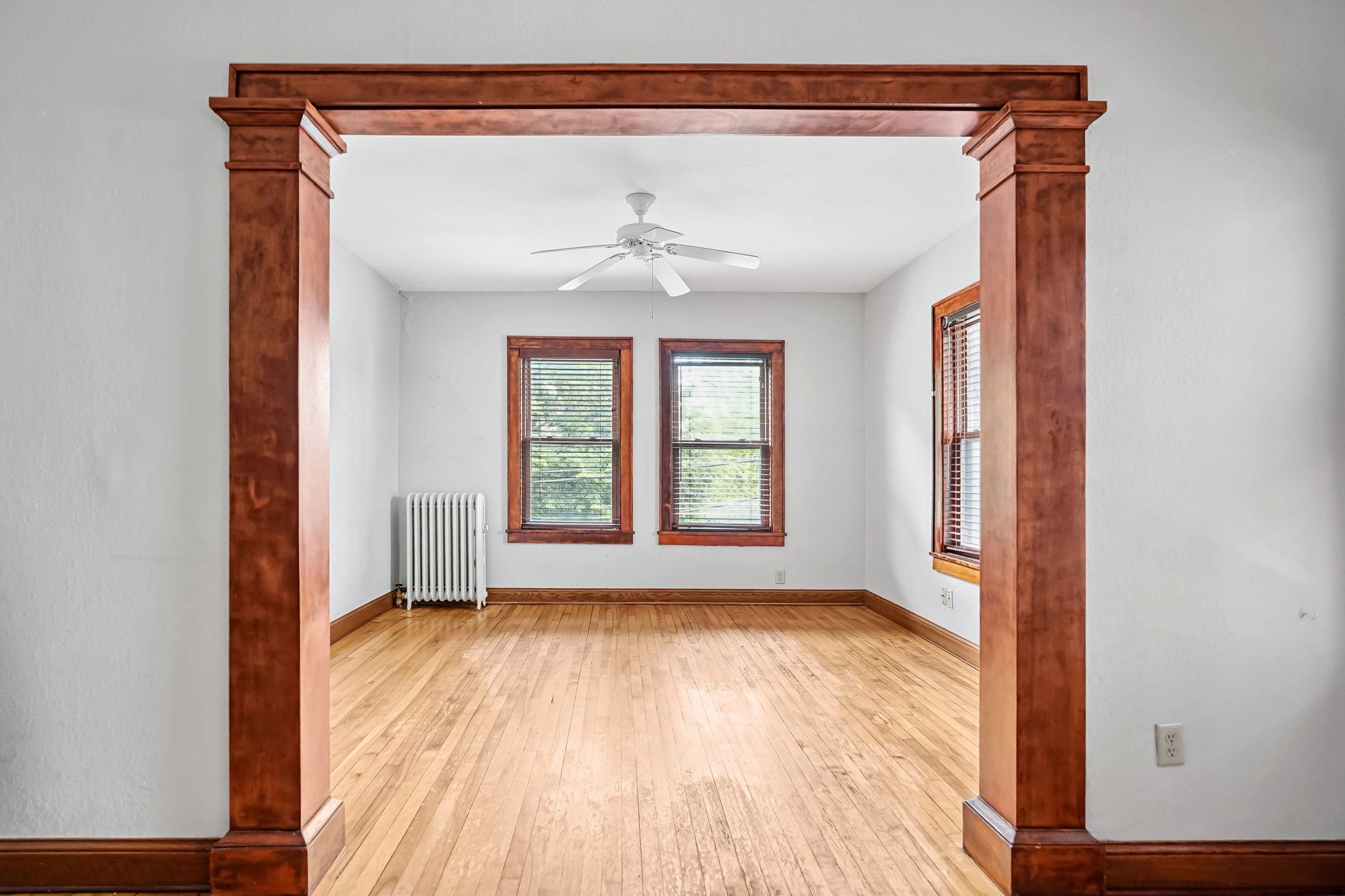 1812 Clinton Avenue, Unit 203 Minneapolis, MN 55404 - Photo 4 of 16