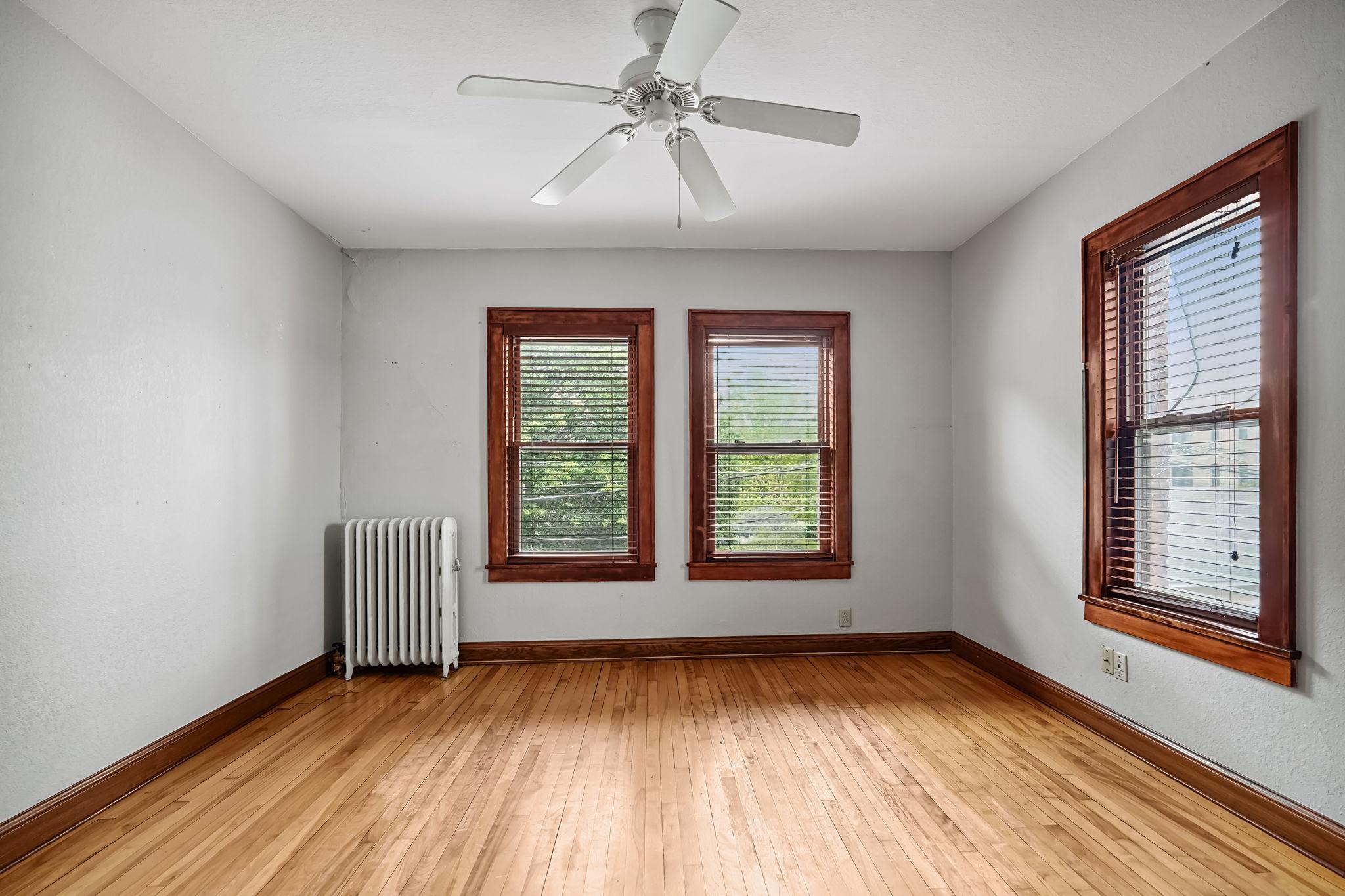 1812 Clinton Avenue, Unit 203 Minneapolis, MN 55404 - Photo 5 of 16