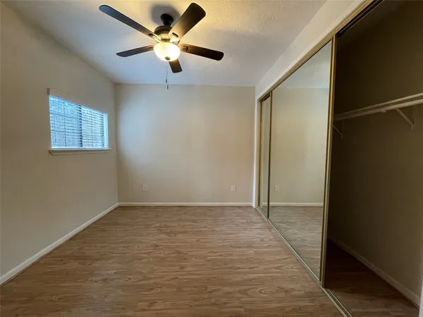 $1,850 | 12 Hallmark Drive, Panorama Village, TX 77304