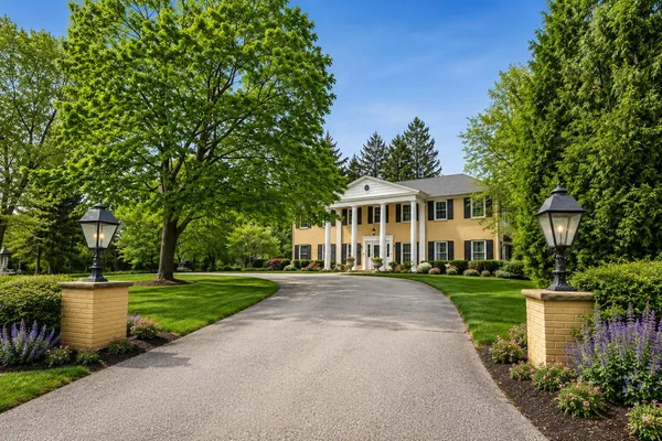 $975,000 | 229 West Indian Creek Court, Fox Point, WI 53217