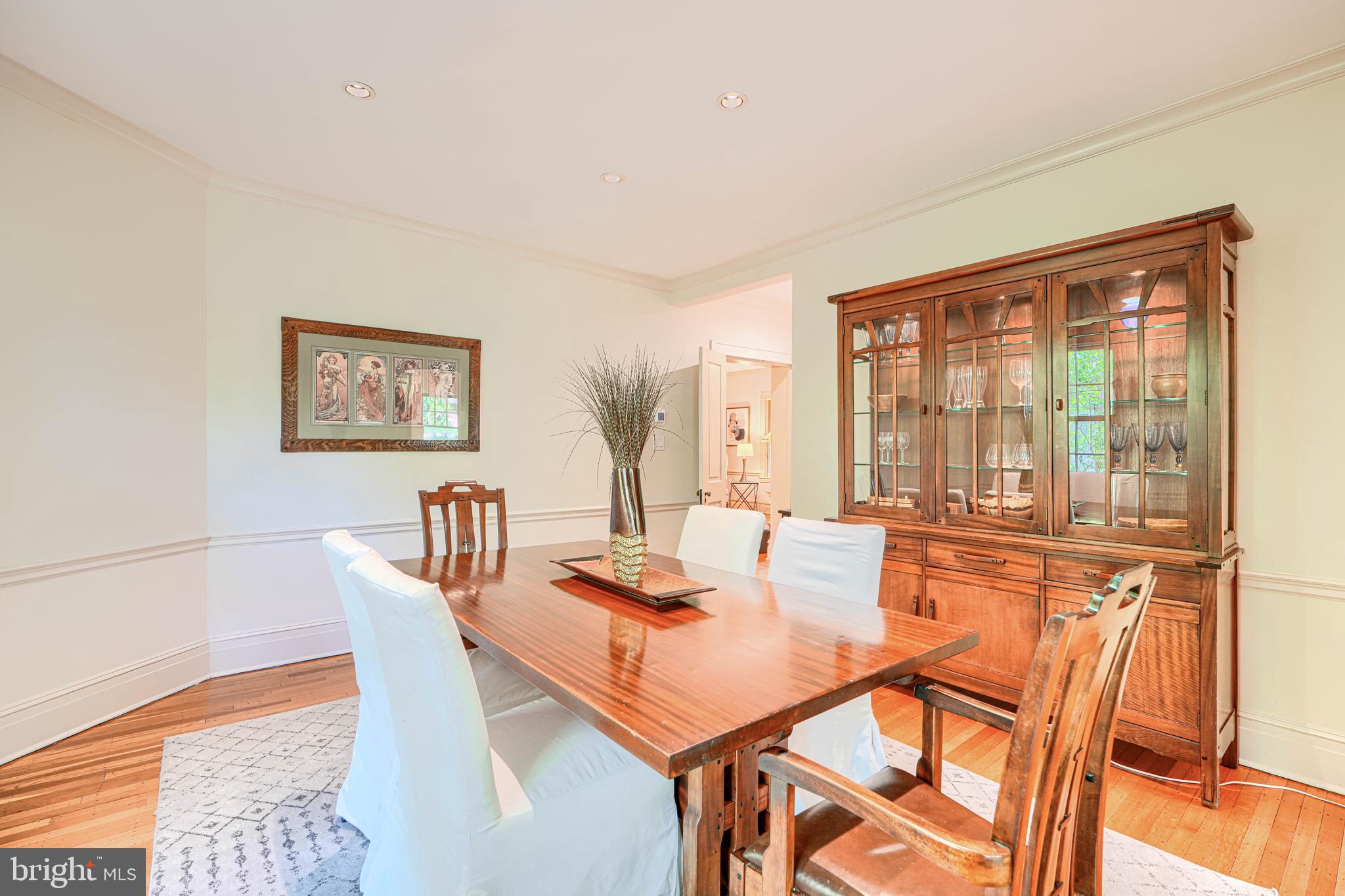 207 Hawthorn Road Baltimore, MD 21210 - Photo 32 of 123 Dining room - view towards living room