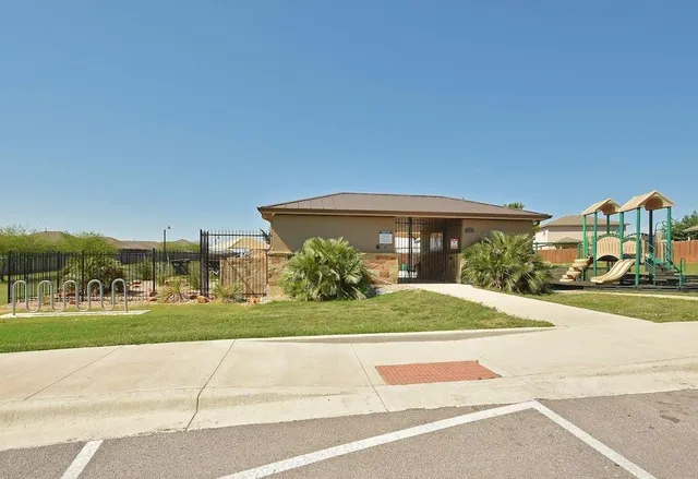 $1,900 | 267 Waterloo Drive, Kyle, TX 78640