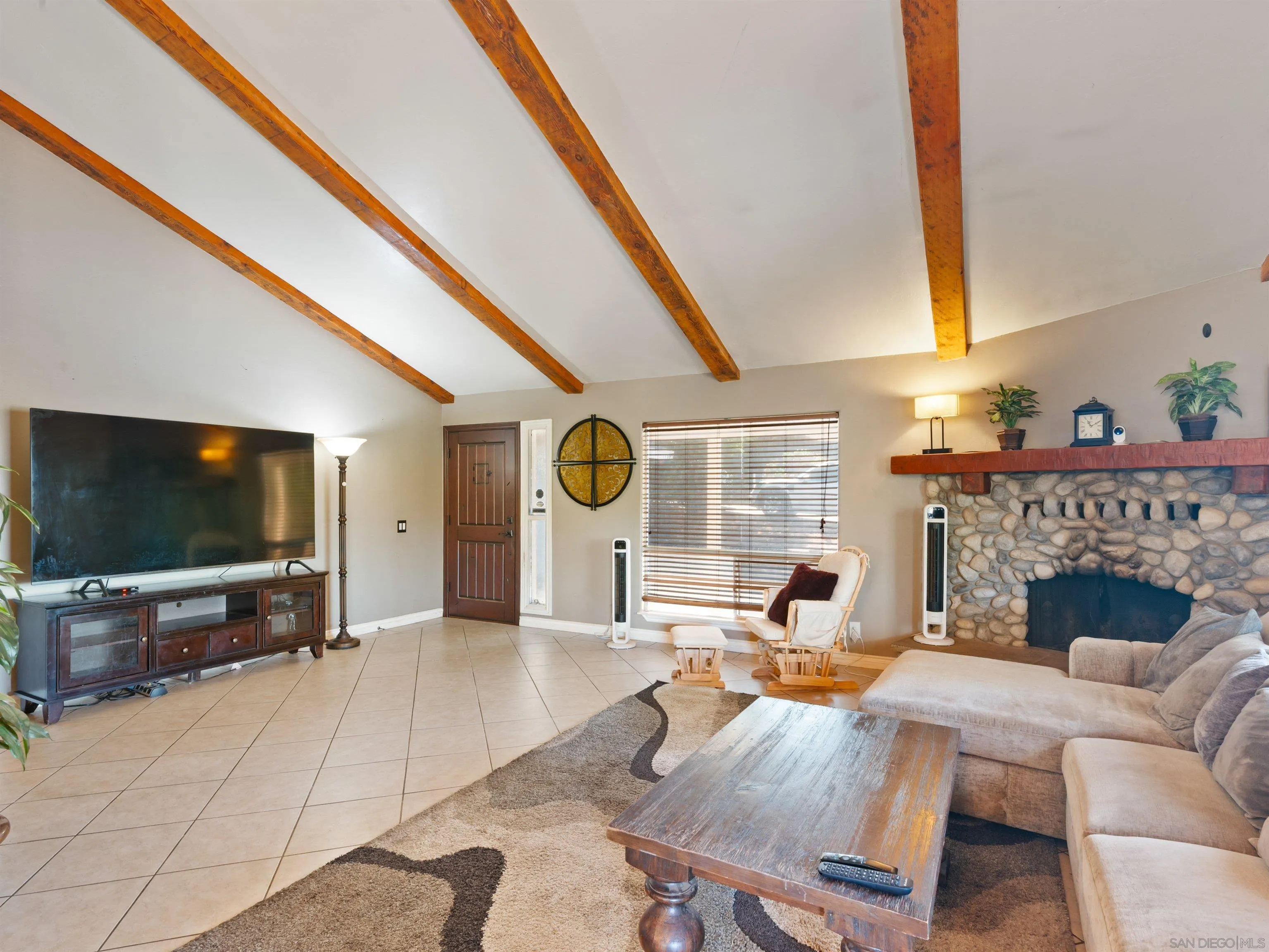 749 De Luz Road Fallbrook, CA 92028 - Photo 4 of 49 Gallery Image 4