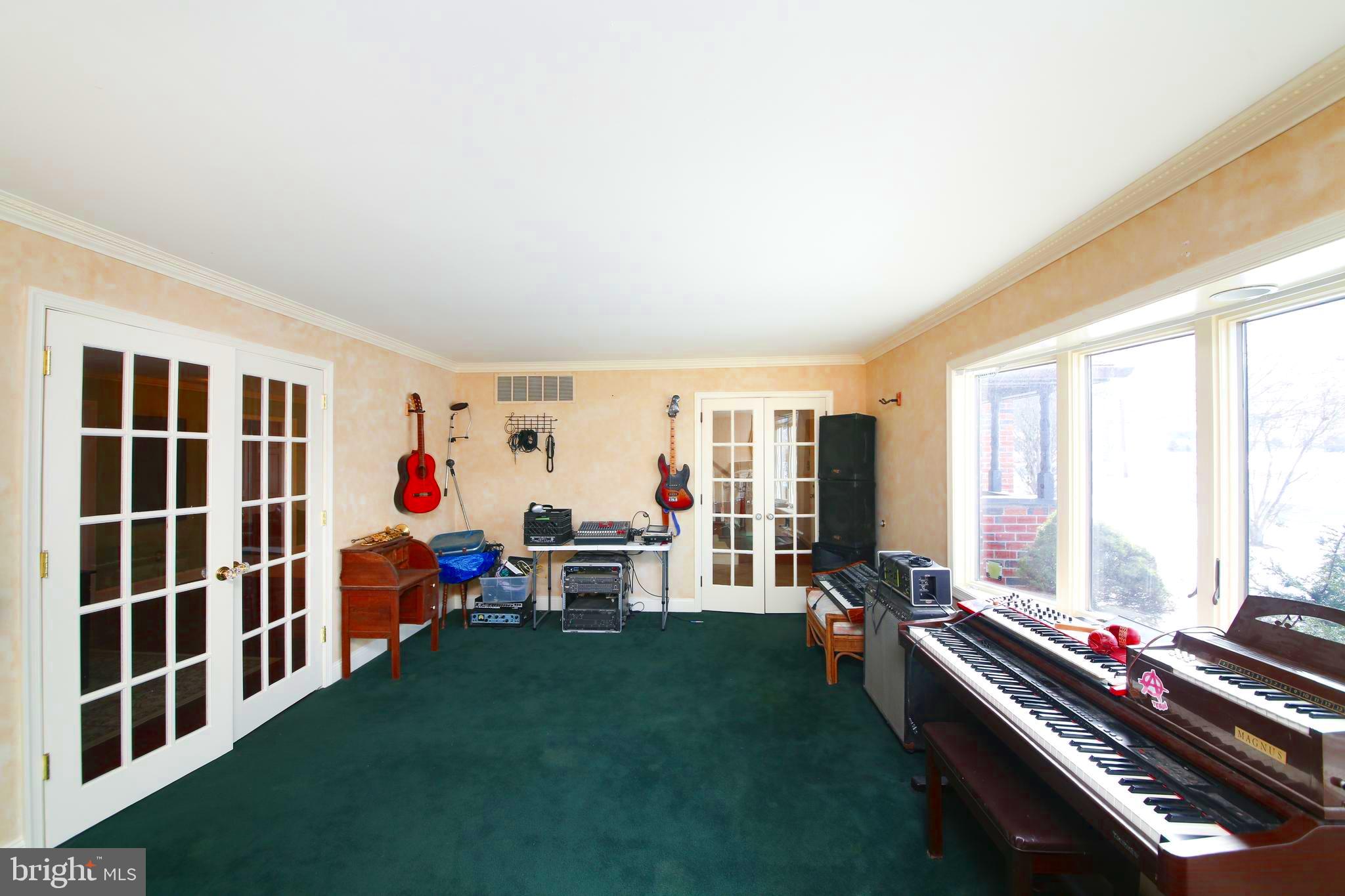 531 Hunsicker Road Telford, PA 18969 - Photo 9 of 32 a living room with furniture and a floor to ceiling window