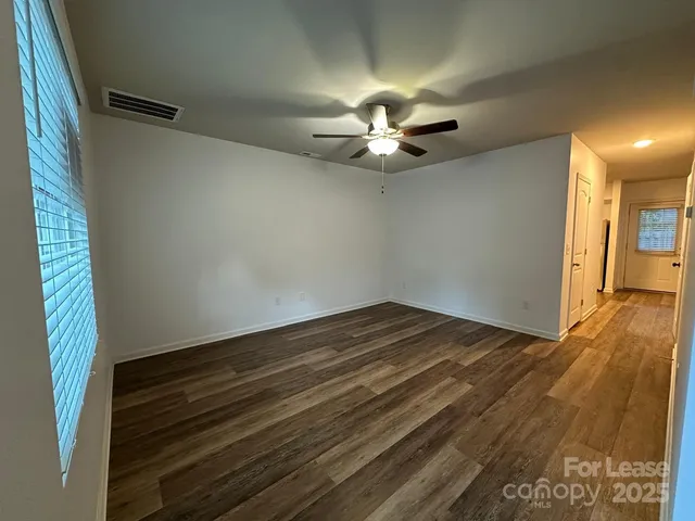 $1,800 | 2004 Stoney Point Lane, Unit 91, Charlotte, NC 28210