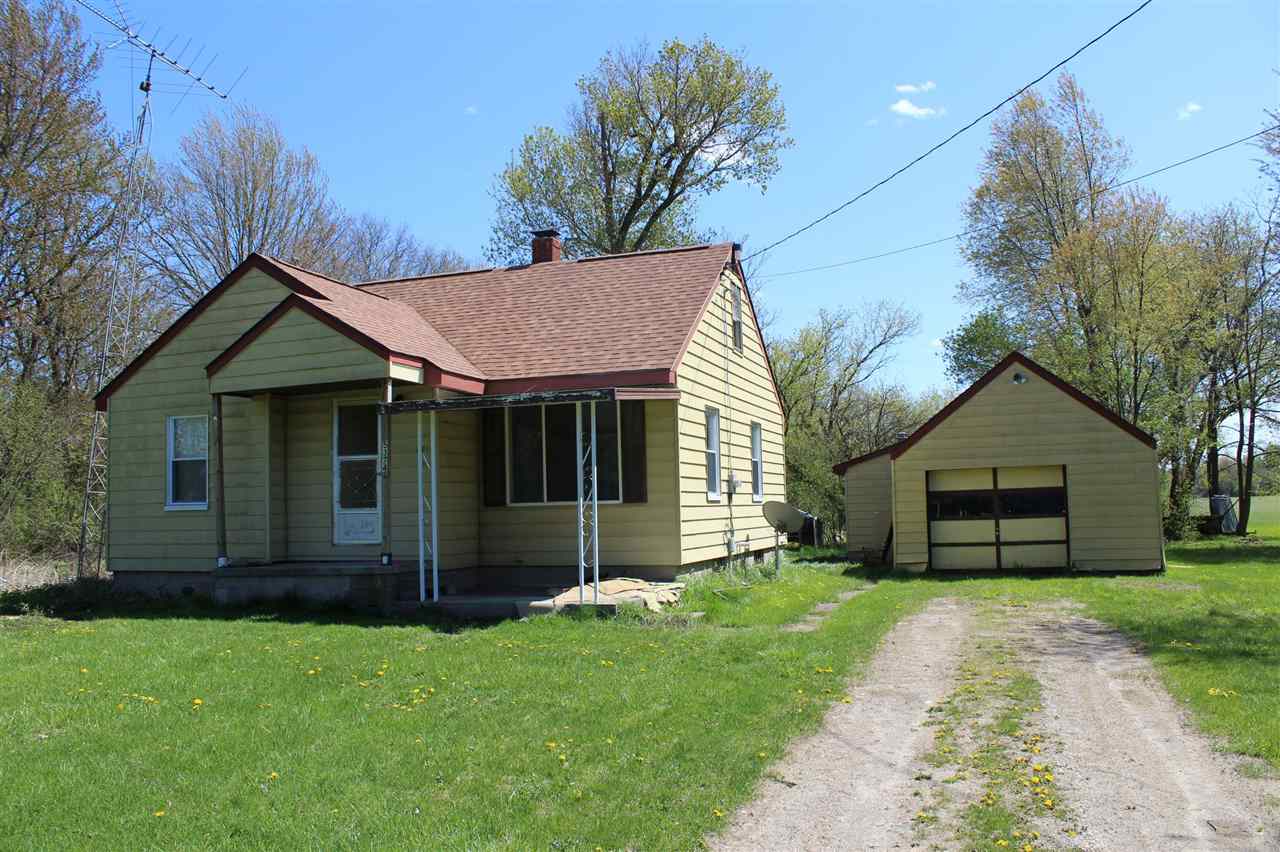 5374 East Coldwater Road Flint, MI 48506 - Photo 1 of 18