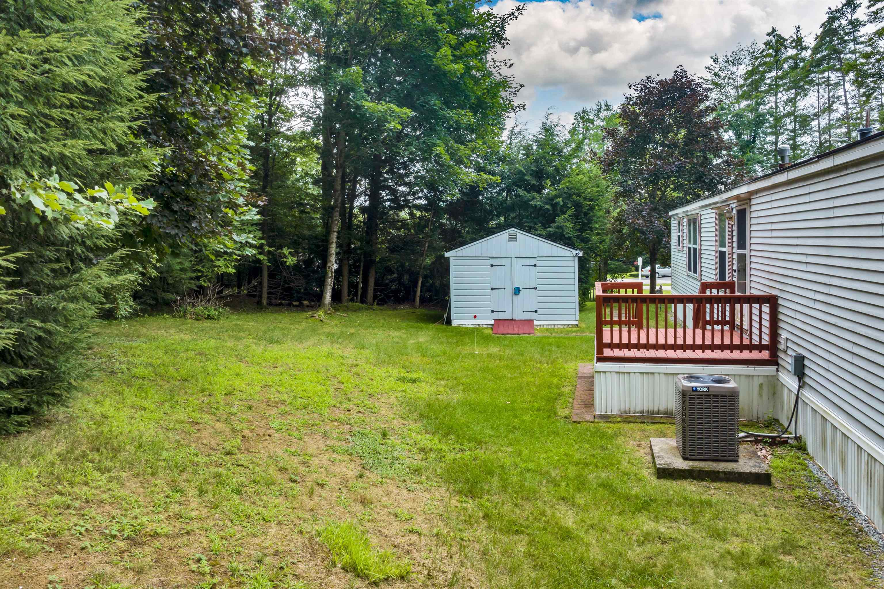 6 Hemlock Road Tilton, NH 03276 - Photo 14 of 35