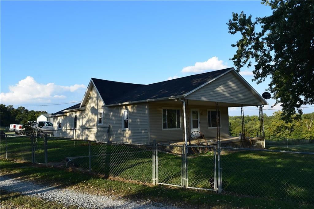 1333 Clark Smith Road Mitchell, IN 47446 - Photo 2 of 32