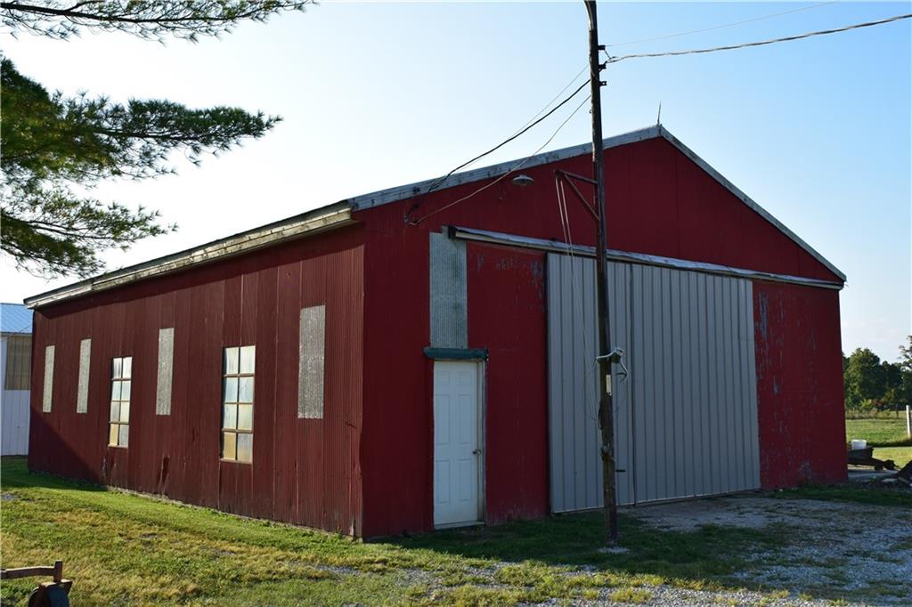 1333 Clark Smith Road Mitchell, IN 47446 - Photo 20 of 32