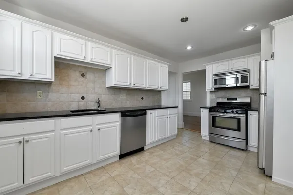$3,220 | 50 Mt Vernon Street, Unit 3, Boston, MA 02125