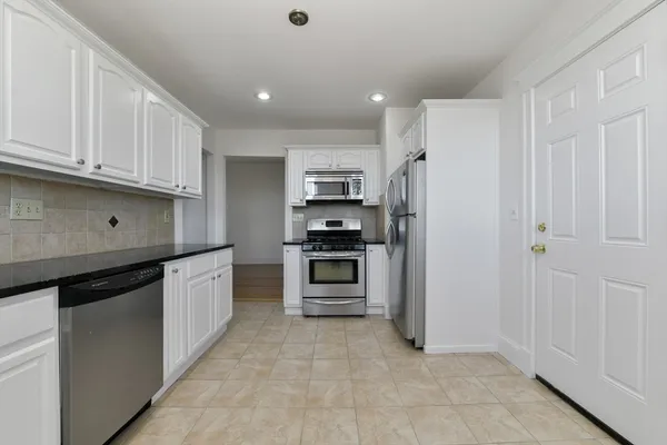 $3,220 | 50 Mt Vernon Street, Unit 3, Boston, MA 02125