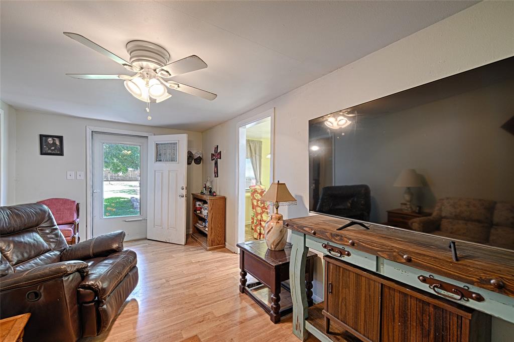 205 West Stark Road Seagoville, TX 75159 - Photo 28 of 39 a view of a livingroom with furniture and windows