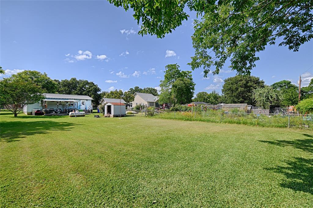 205 West Stark Road Seagoville, TX 75159 - Photo 38 of 39 a front view of a house with a garden