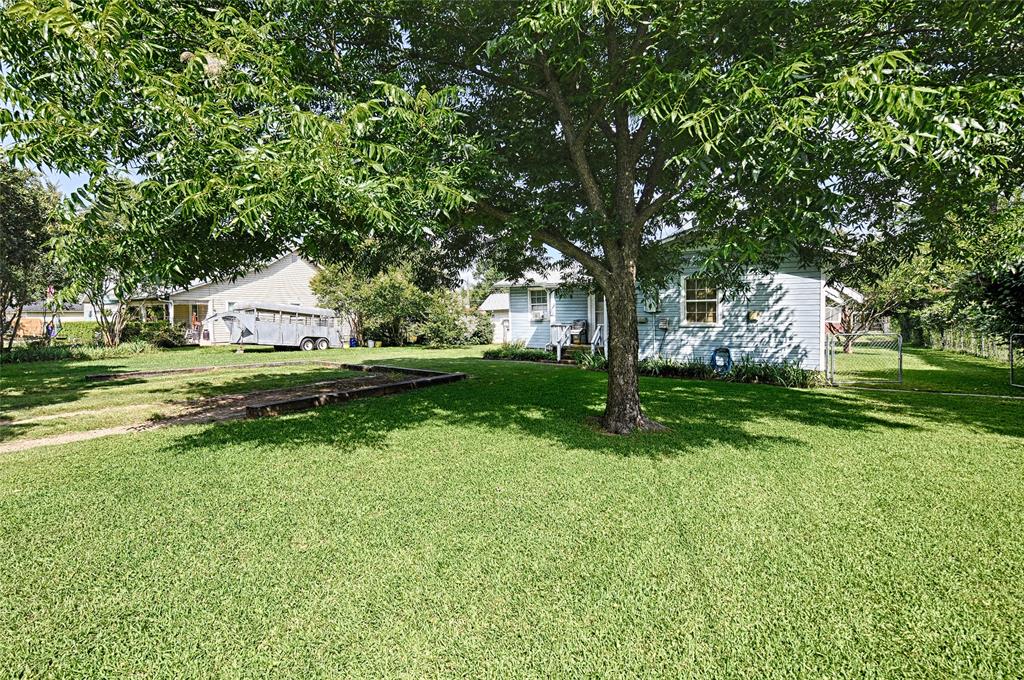 205 West Stark Road Seagoville, TX 75159 - Photo 6 of 39 a view of a house with a big yard