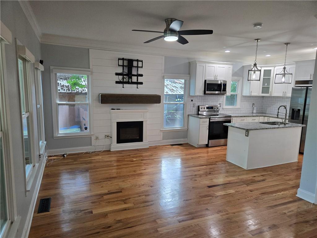 1175 Garibaldi Street Southwest Atlanta, GA 30310 - Photo 5 of 16