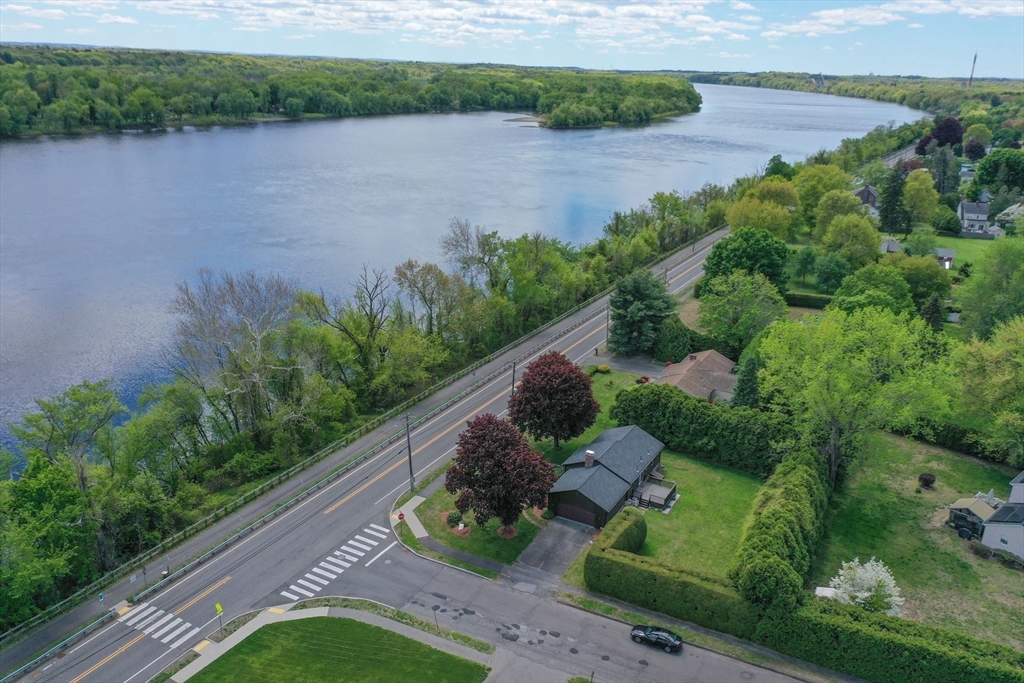 629 River Road Agawam, MA 01001 - Photo 6 of 36