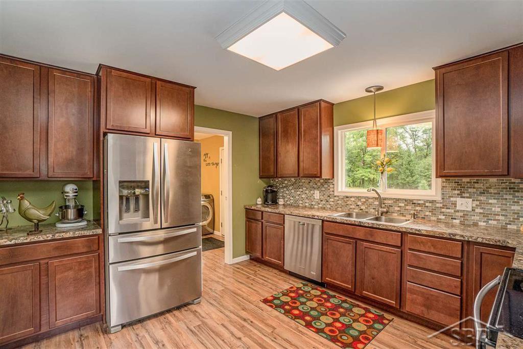 3364 North Stark Road Midland, MI 48642 - Photo 3 of 22 50023657-2.JPG