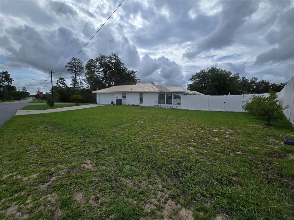 16900 Southwest 25th Terrace Road Ocala, FL 34473 - Photo 4 of 50 Gallery Image 4