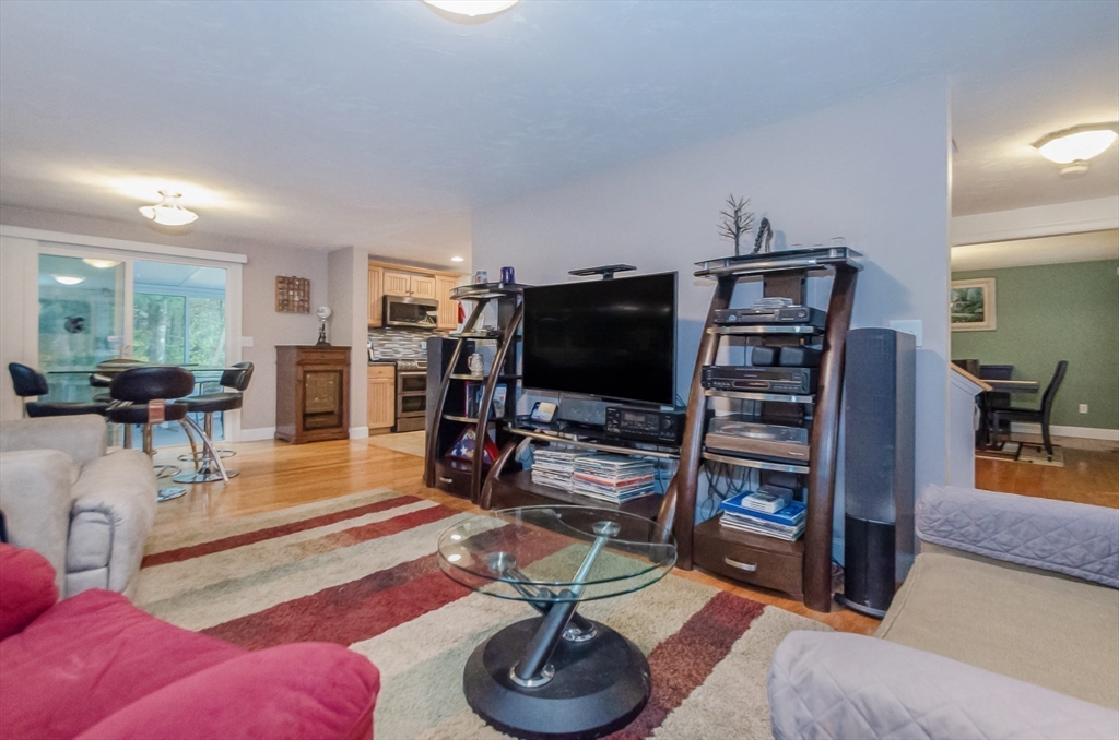 6 Sloop Lane Wareham, MA 02571 - Photo 8 of 38