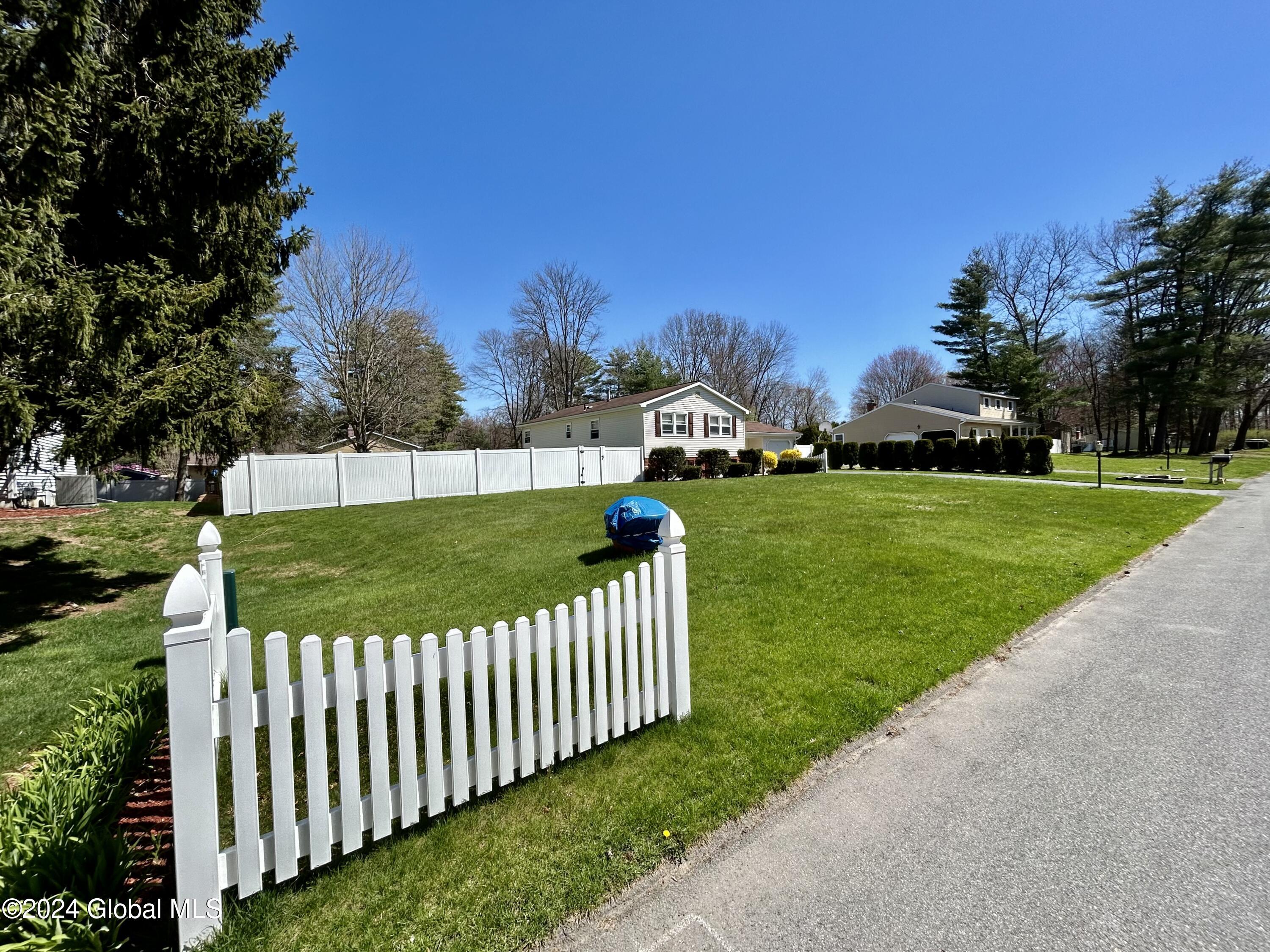 5 Haystack Road Clifton Park, NY 12065 - Photo 3 of 22 Exterior front left corner towards house