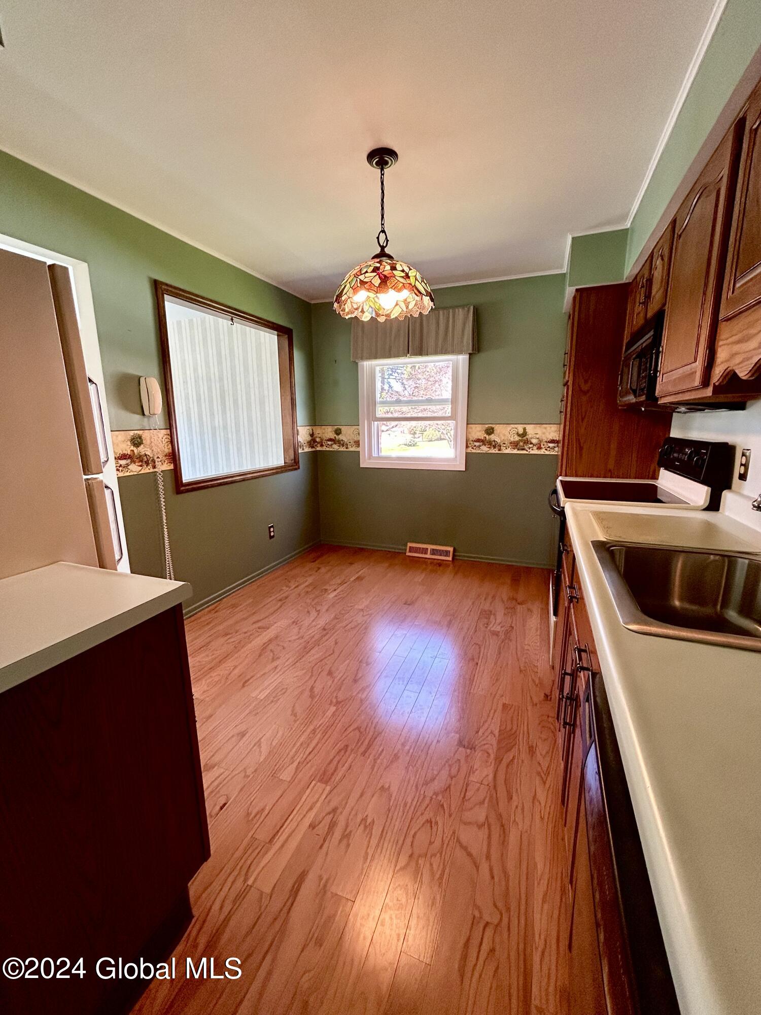 5 Haystack Road Clifton Park, NY 12065 - Photo 7 of 22 Kitchen Interior 2
