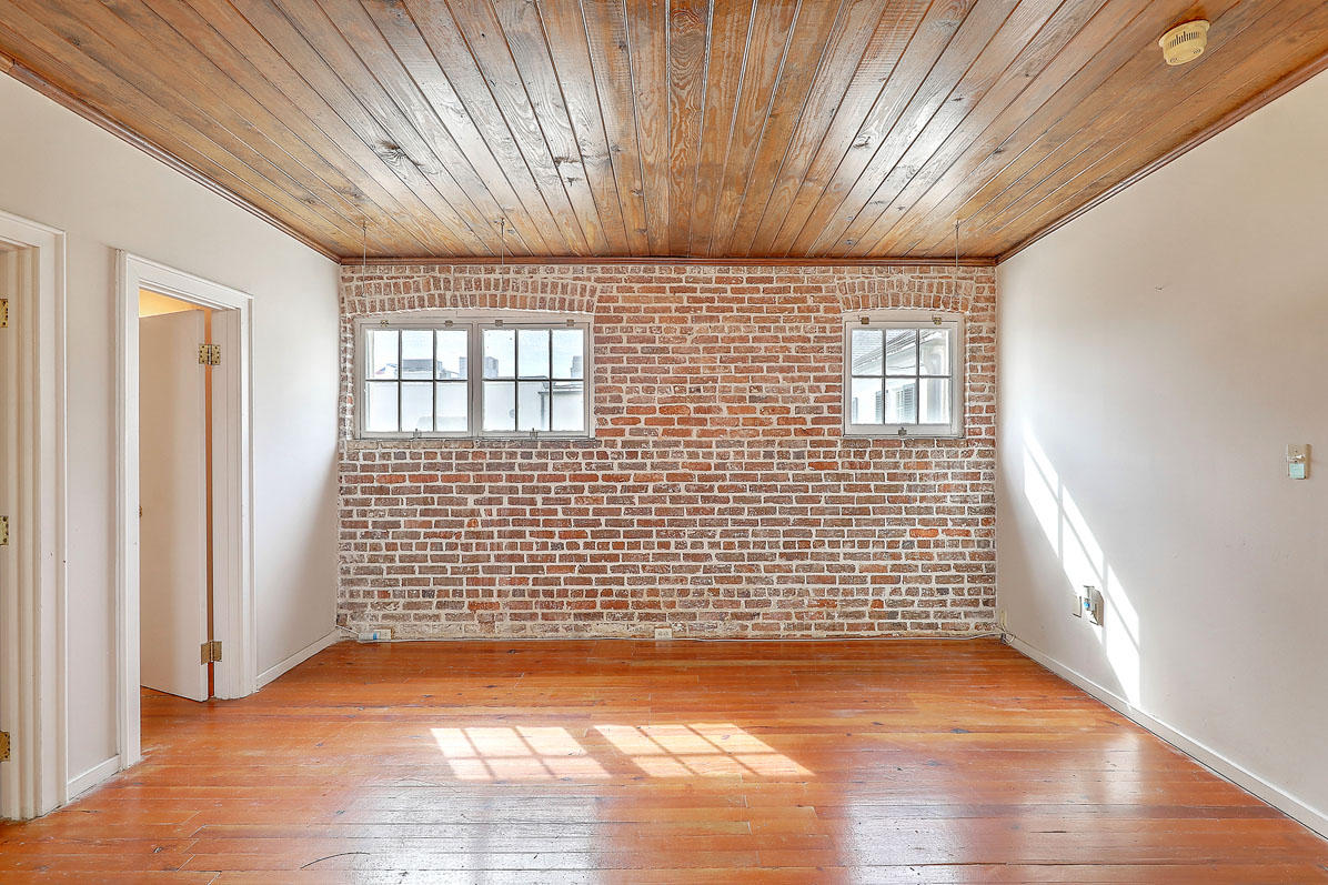 44 State Street Charleston, SC 29401 - Photo 14 of 19 44 State Street brick wall