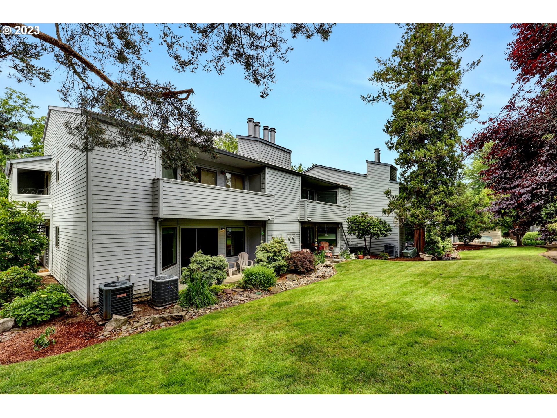 14575 Southwest Walker Road, Unit B7 Beaverton, OR 97006 - Photo 25 of 28 Gallery Image 25